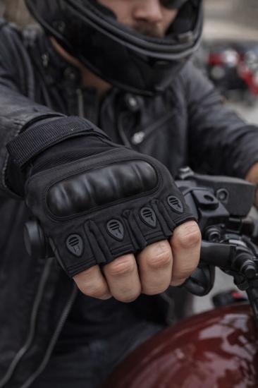 motorcu eldiven iç ve dış korumalı müfredata uygundur 