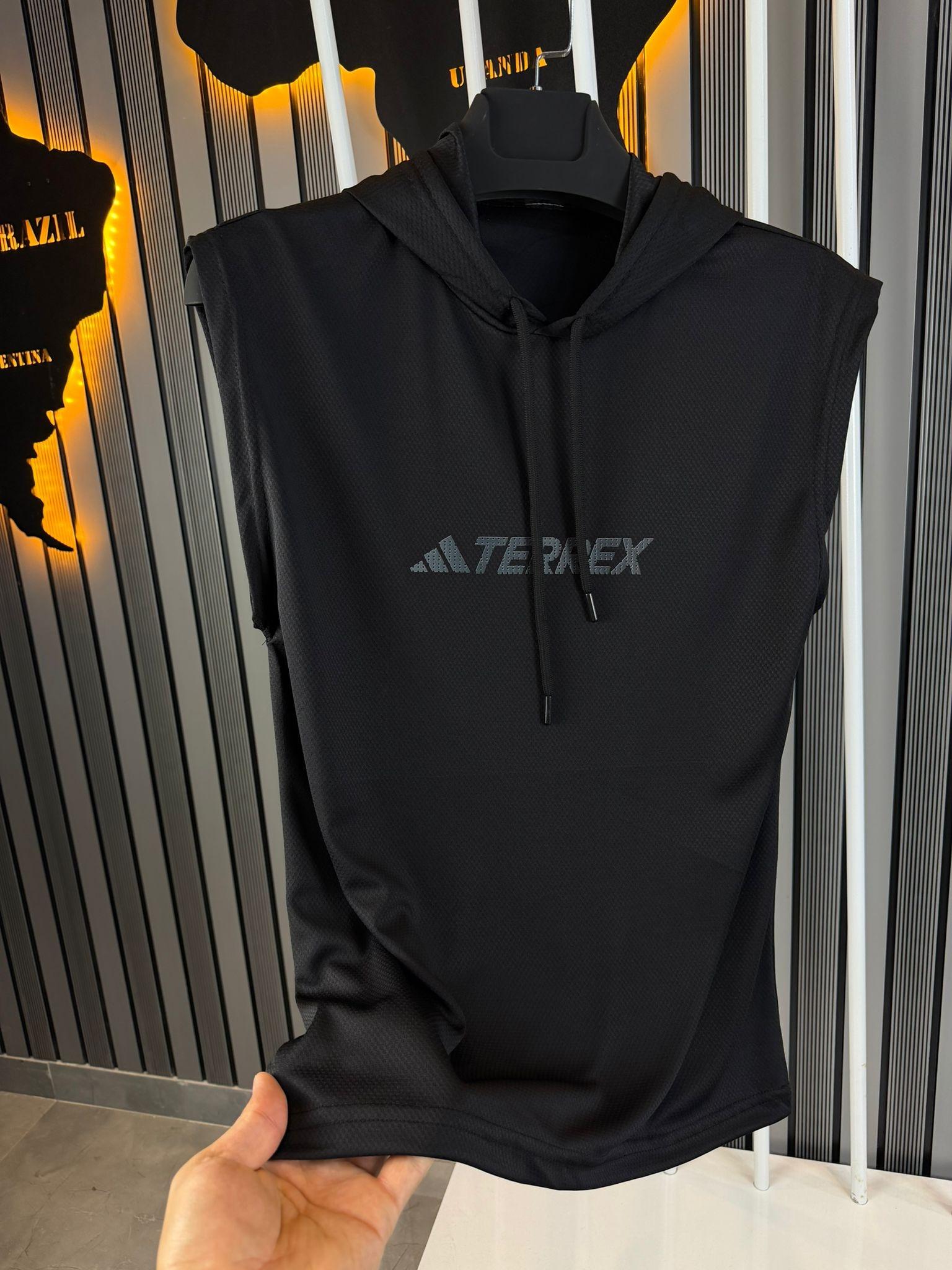 Adidas%20terrex%20kapüşonlu%20sıfır%20kol%20t-shirt